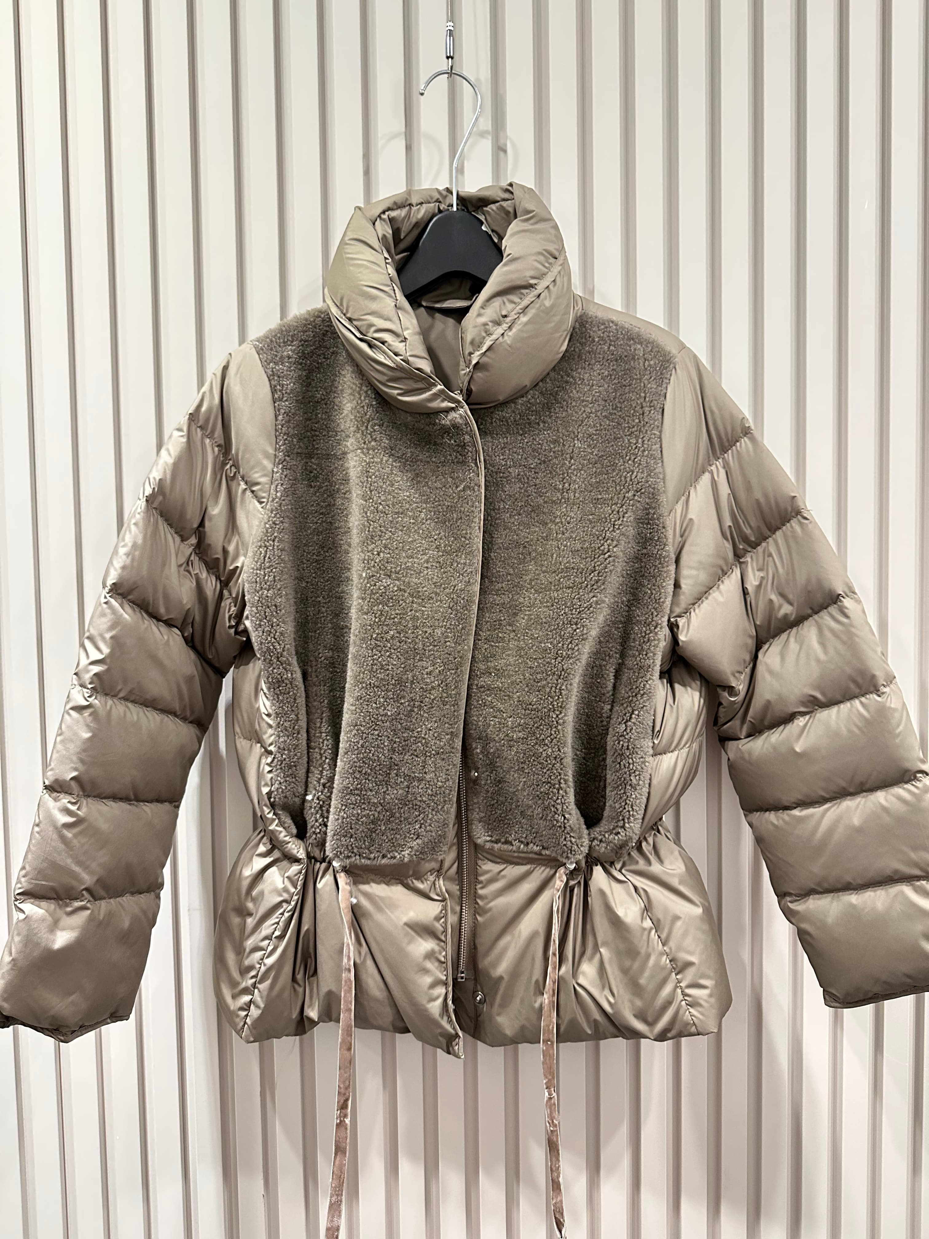 가슴구스털자켓